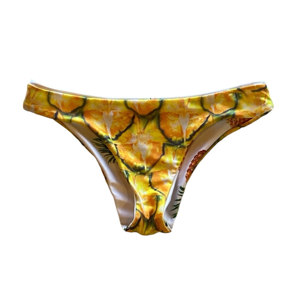 Adorable Reversible Brazilian Cut Tie-Dye & Pineapple🍍Print Great Condition!